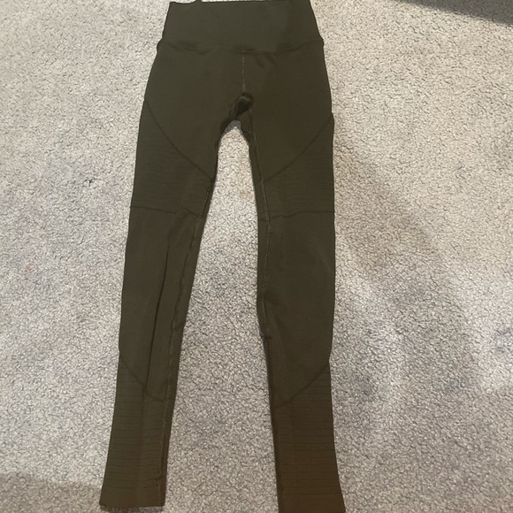 5 alphalete leggings - Picture 7 of 10